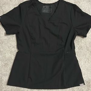 🤩Like new Figs scrub top. Size small. 🤩